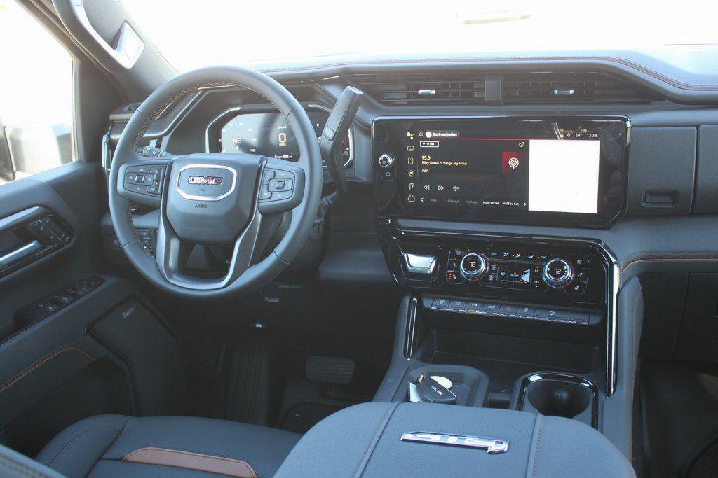 New 2026 GMC Sierra 2500 AT4 w/ AT4 Premium Plus Package AWD/4WD image 7