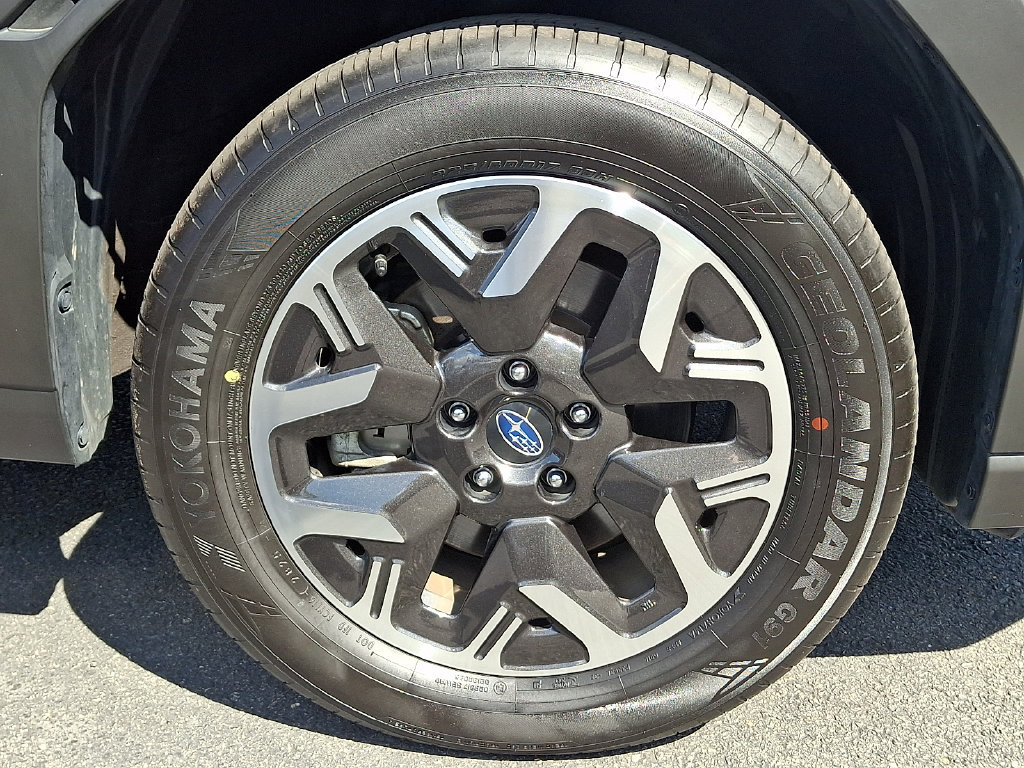 Certified 2025 Subaru Forester Premium AWD/4WD image 8