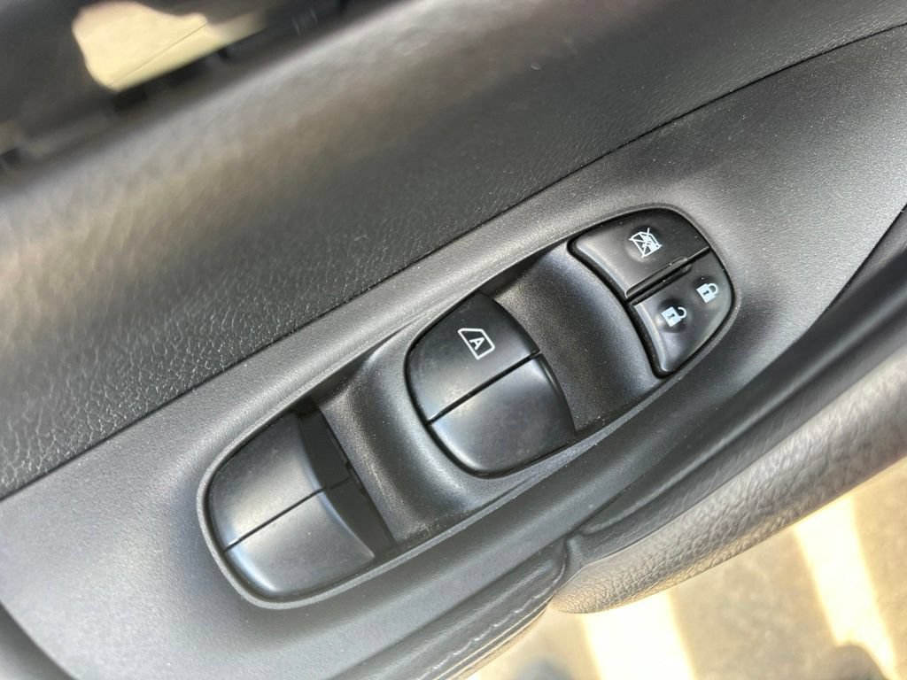 Used 2022 Nissan Rogue Sport SL w/ Premium Package AWD/4WD image 16