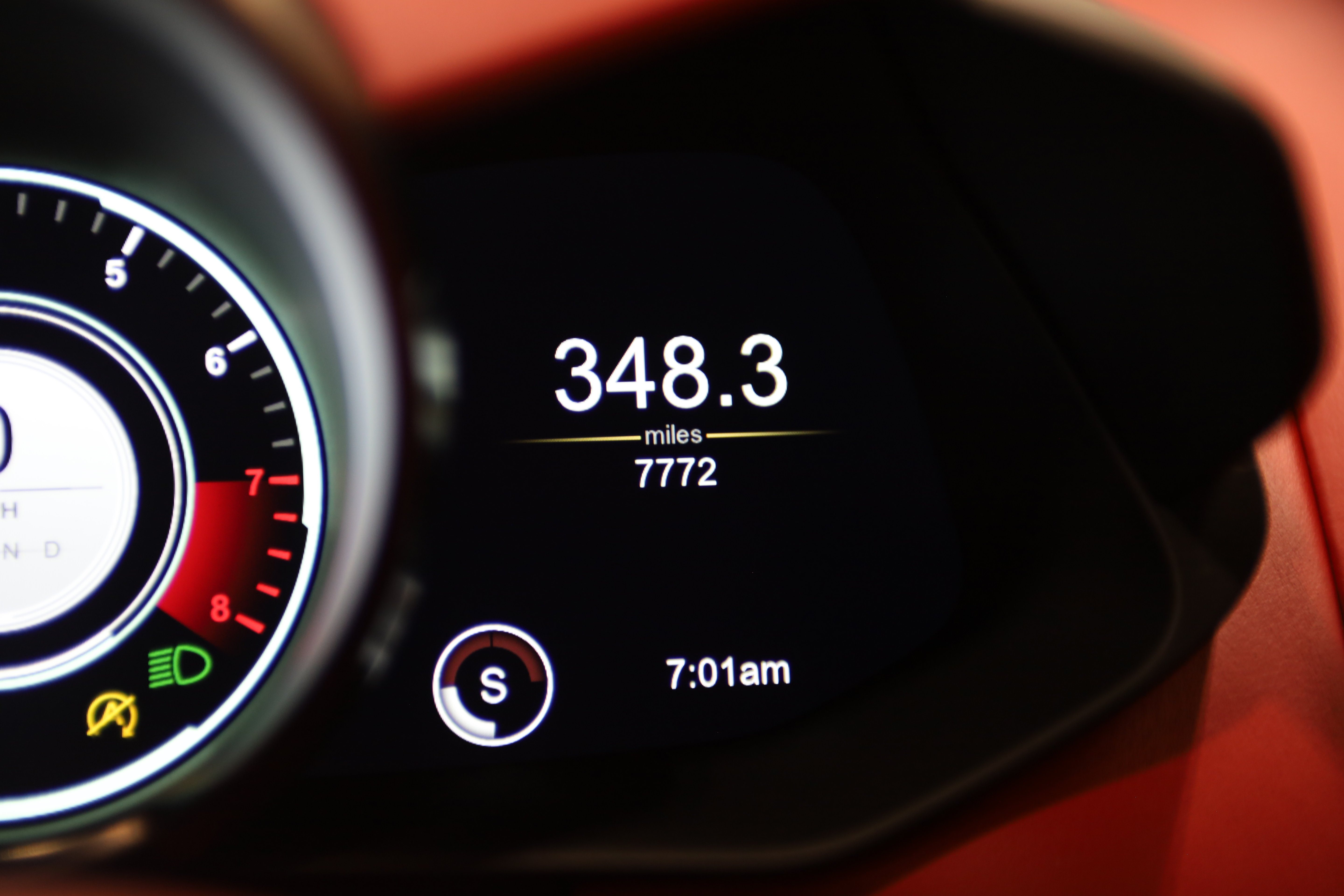 Used 2019 Aston Martin V8 Vantage Coupe RWD image 17