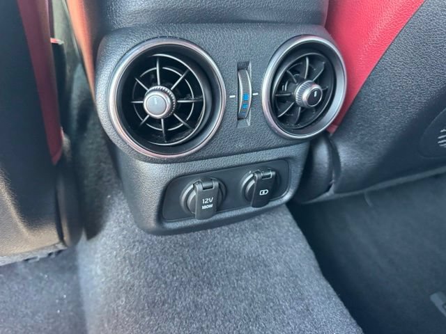 Used 2020 Kia Stinger GT1 AWD/4WD image 19
