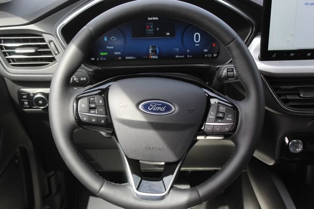 Used 2024 Ford Escape Platinum AWD/4WD image 15