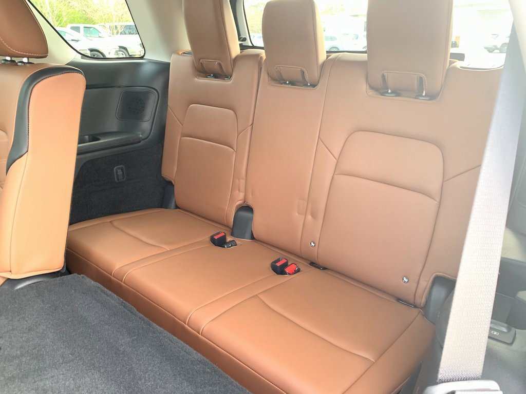 Used 2024 Nissan Pathfinder Platinum w/ Cargo Package image 22