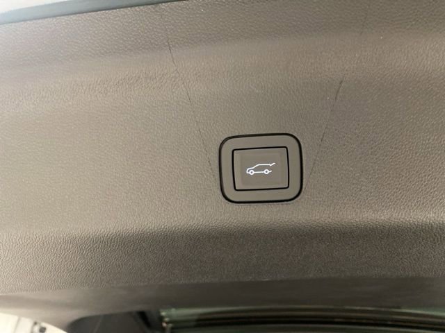 New 2026 Chevrolet Suburban Z71 w/ Comfort Package image 9