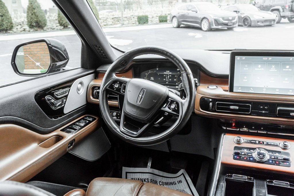 Used 2021 Lincoln Aviator Reserve w/ Equipment Group 202A image 13