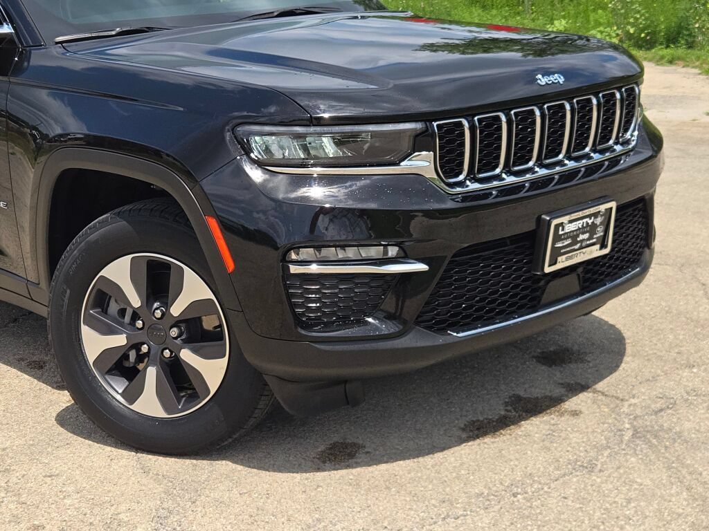 Certified 2022 Jeep Grand Cherokee Limited 4xe AWD/4WD image 4