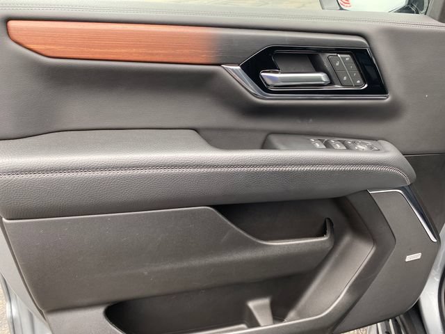 Certified 2025 GMC Yukon XL Denali AWD/4WD image 15