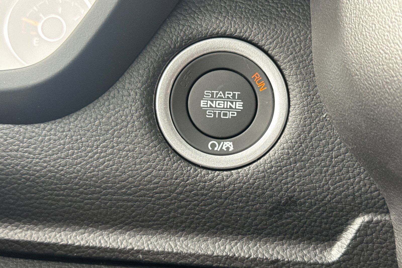 New 2026 RAM 1500 Laramie AWD/4WD image 21