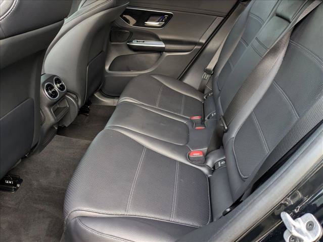 Used 2025 Mercedes-Benz GLC 300 4MATIC image 18