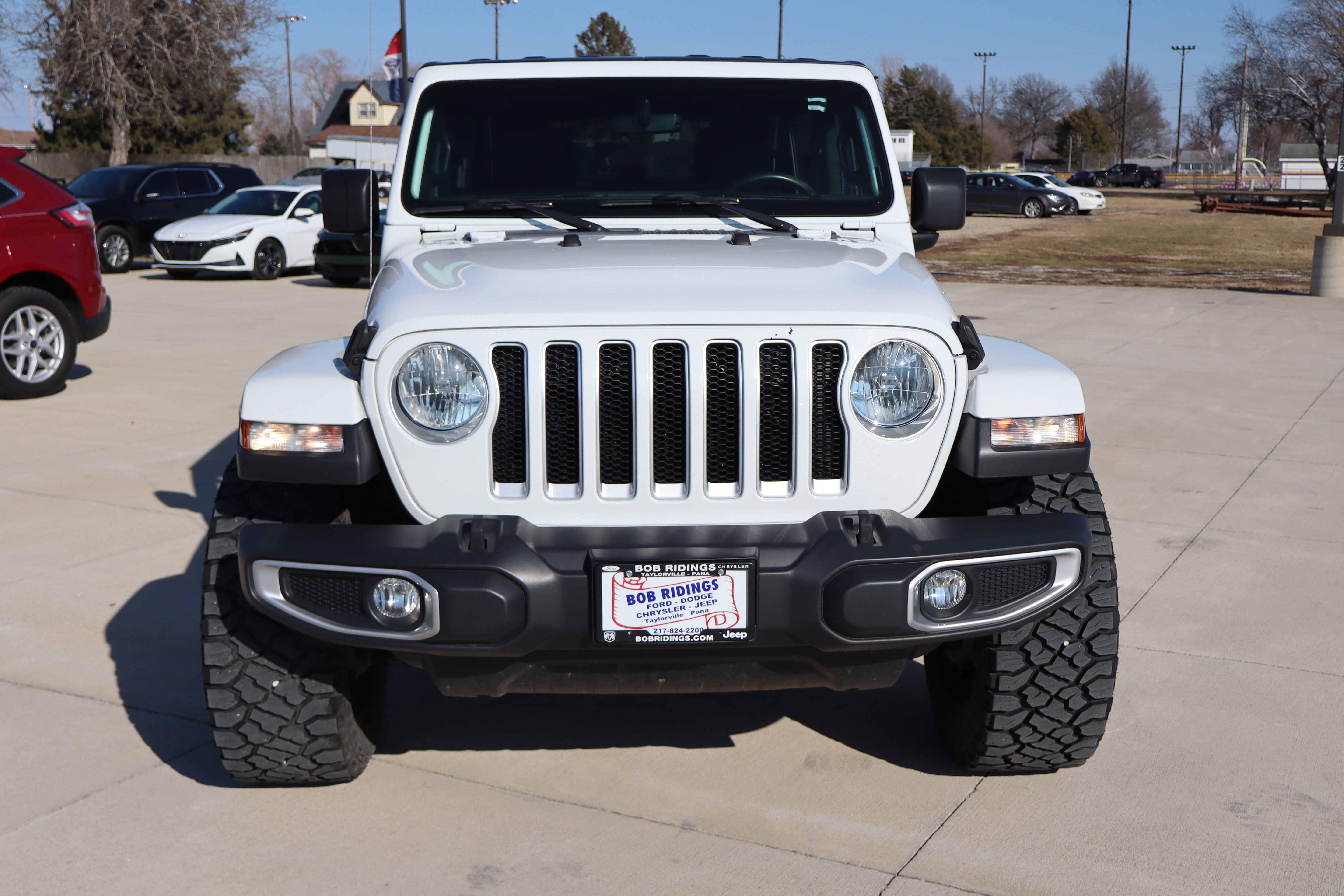 Used 2018 Jeep Wrangler Unlimited Sahara image 3