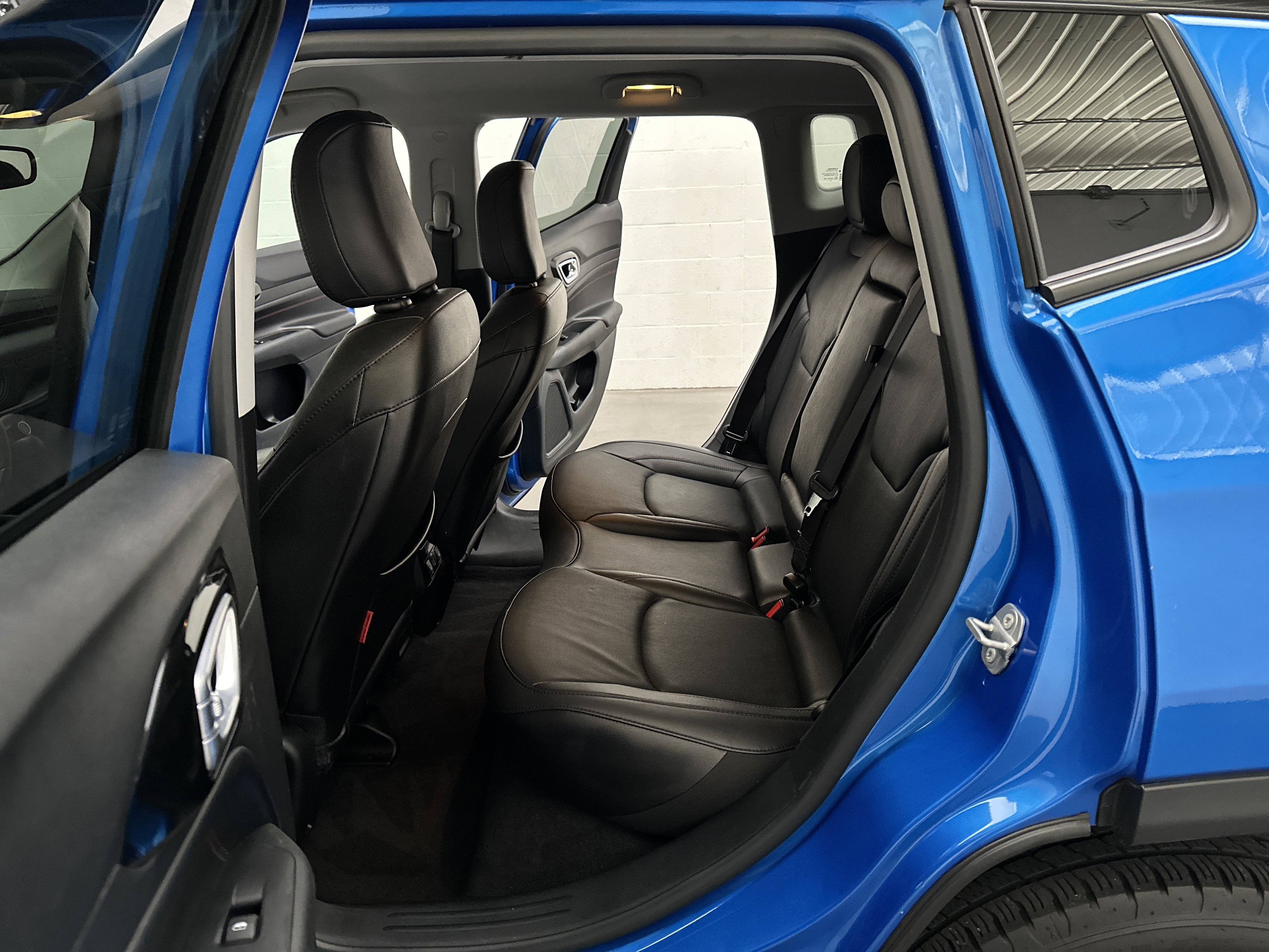 Used 2022 Jeep Compass Trailhawk w/ Trailhawk Elite Group image 21