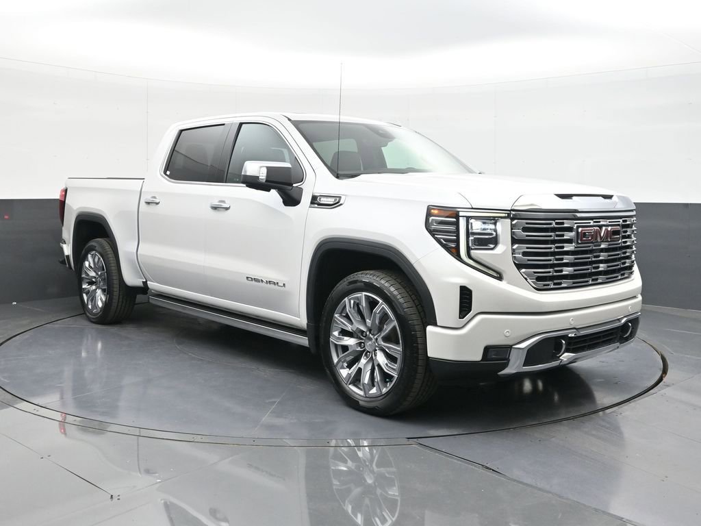 Used 2024 GMC Sierra 1500 Denali w/ Denali Reserve Package AWD/4WD image 18