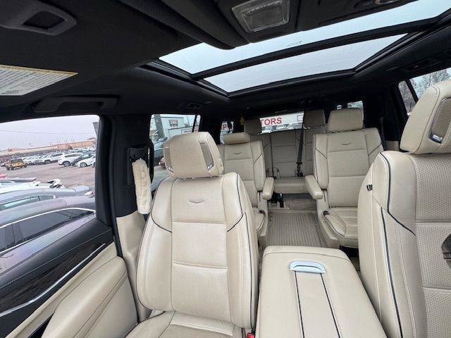 Used 2021 Cadillac Escalade ESV Premium Luxury AWD/4WD image 7
