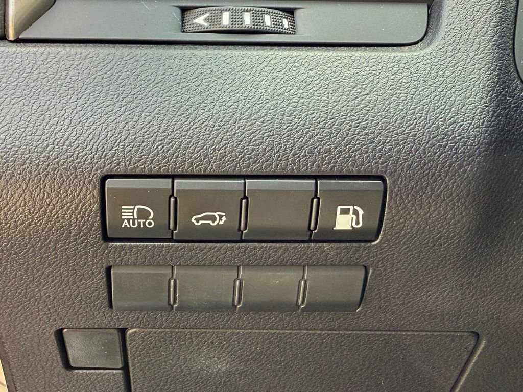 Used 2022 Lexus RX 450h AWD image 20