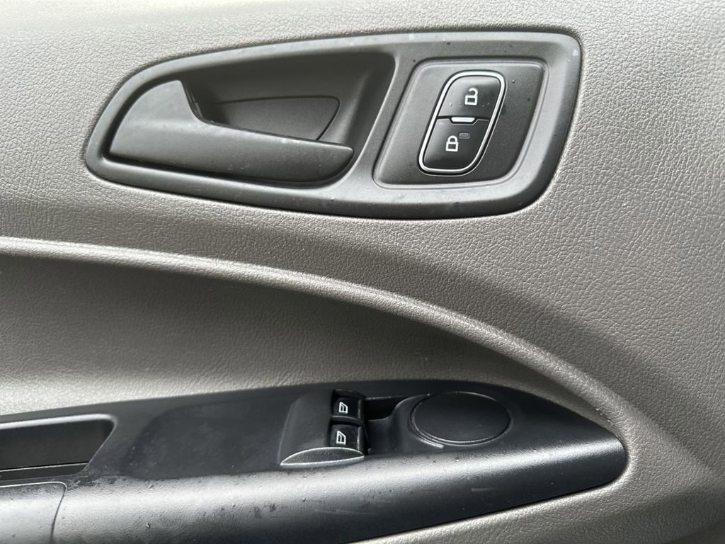 Used 2021 Ford Transit Connect XL image 13