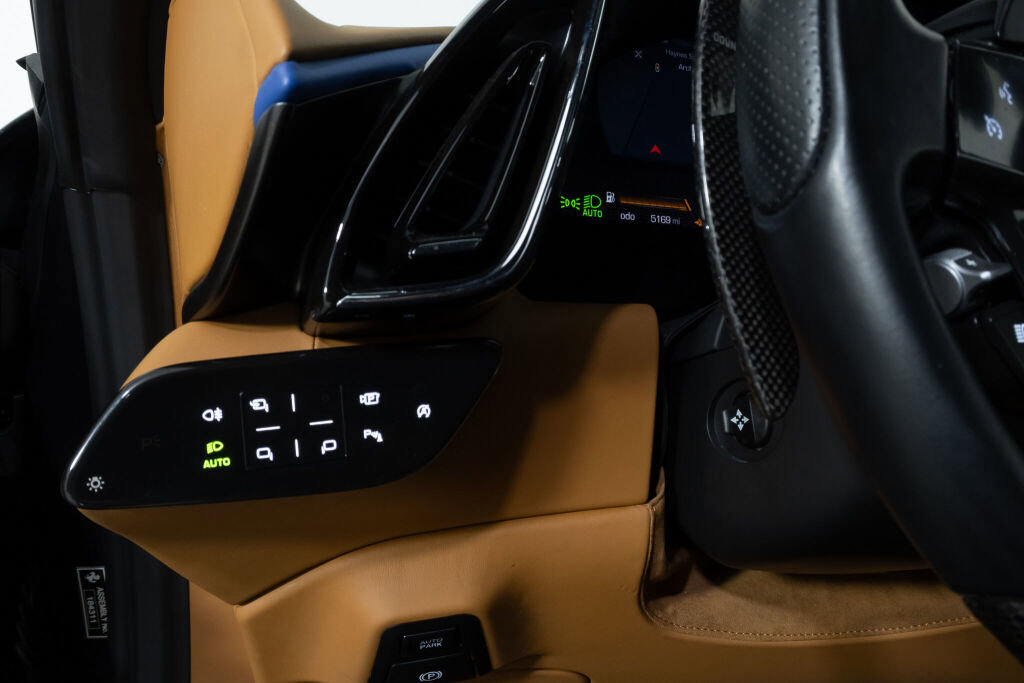 Used 2021 Ferrari Roma image 37