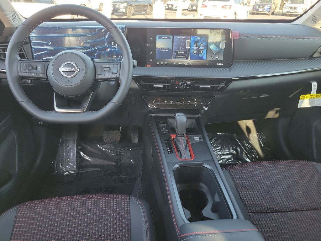 New 2026 Nissan Kicks SR w/ SR Premium Package image 4