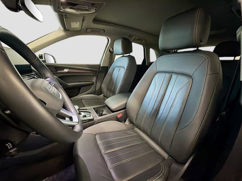 Used 2023 Audi Q5 2.0T Premium w/ Convenience Package image 19