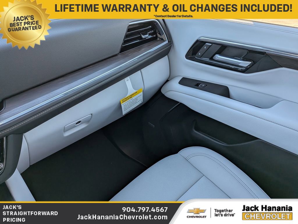 New 2026 Chevrolet Tahoe Premier w/ Sun And Tow Package AWD/4WD image 16