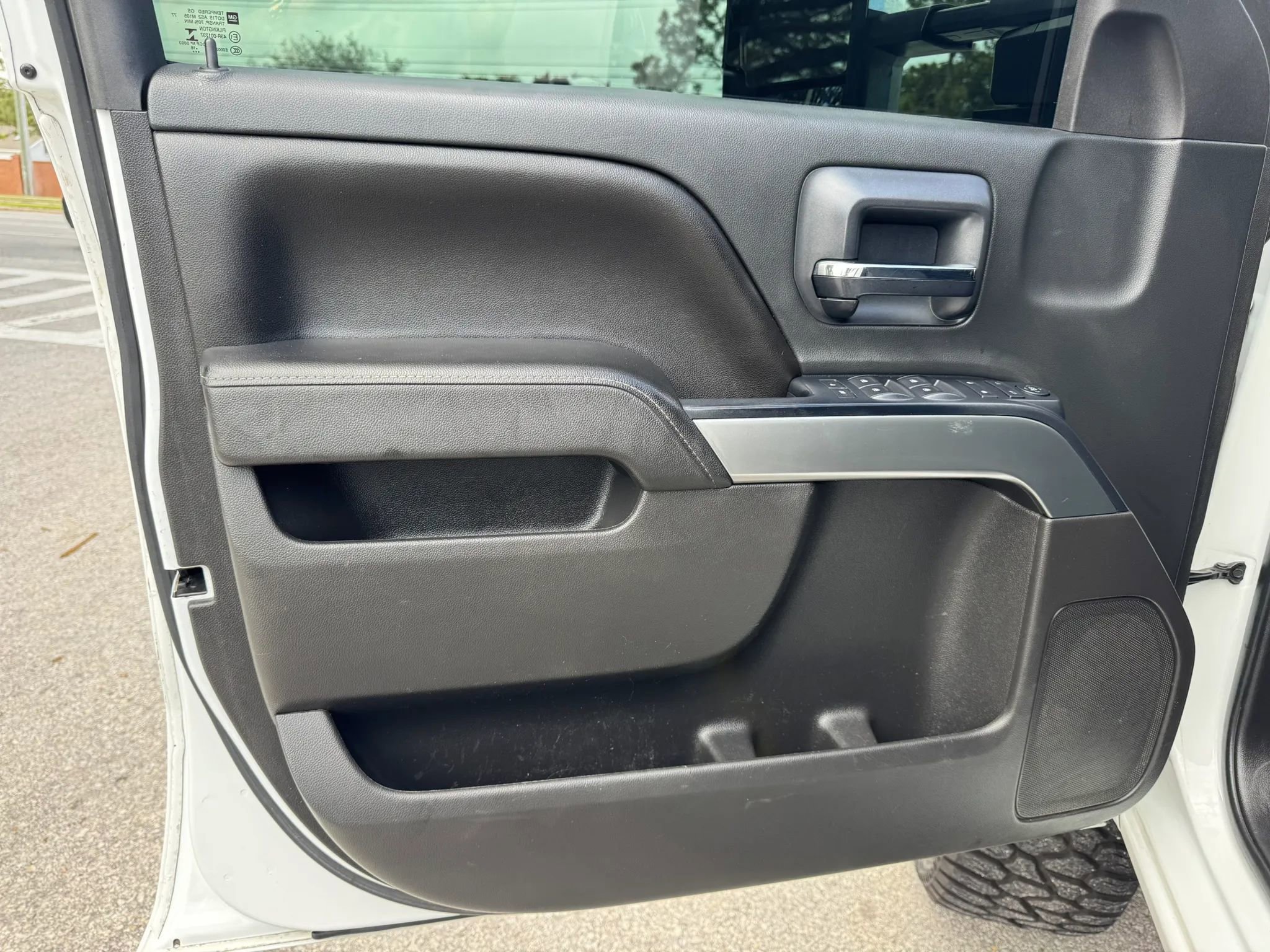 Used 2016 Chevrolet Silverado 2500 LT w/ Custom Sport Edition image 19