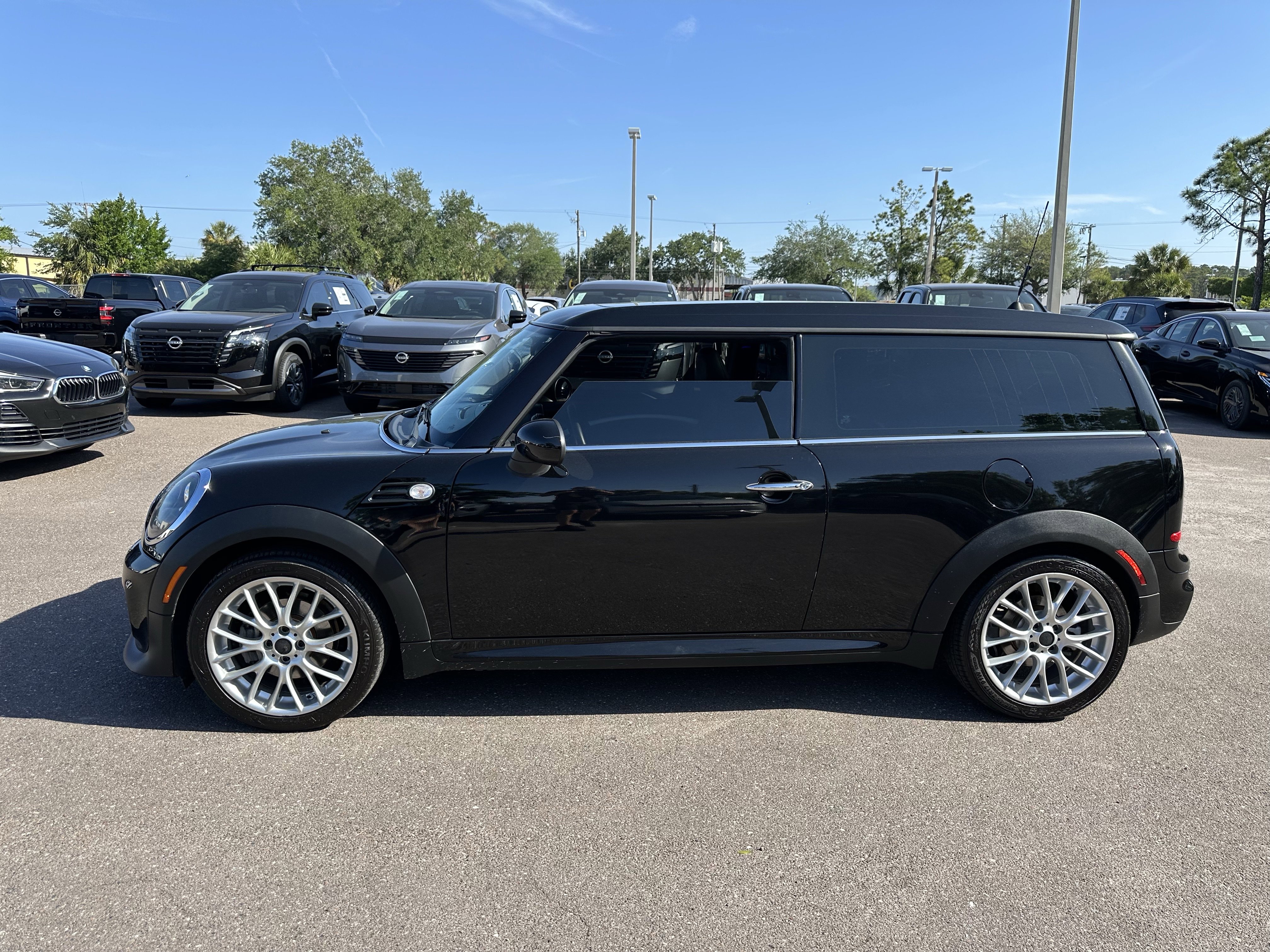 Used 2014 MINI Cooper Clubman image 3