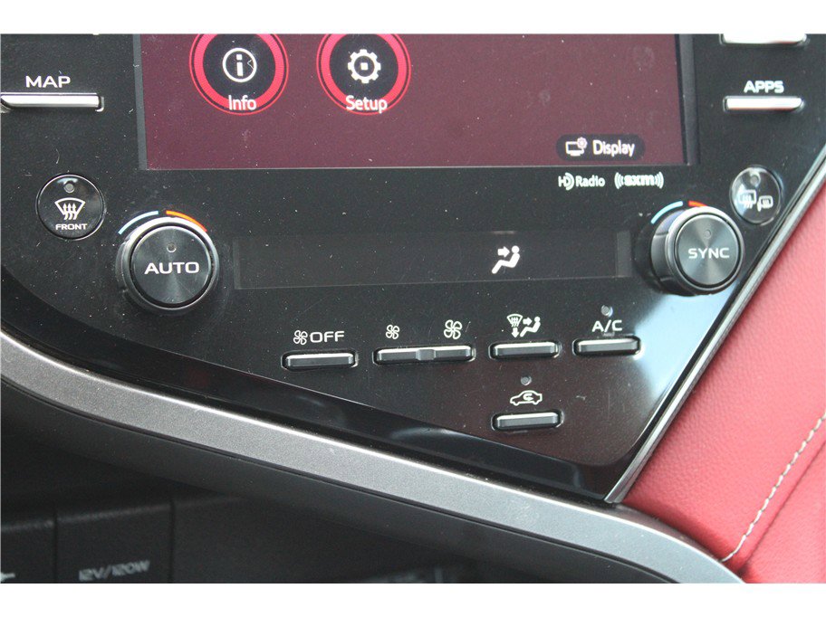 Used 2019 Toyota Camry XSE FWD image 22