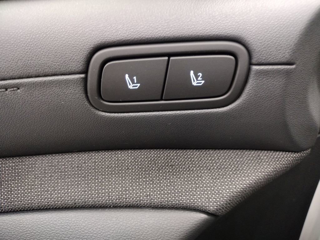 Certified 2025 Hyundai Tucson Limited image 24