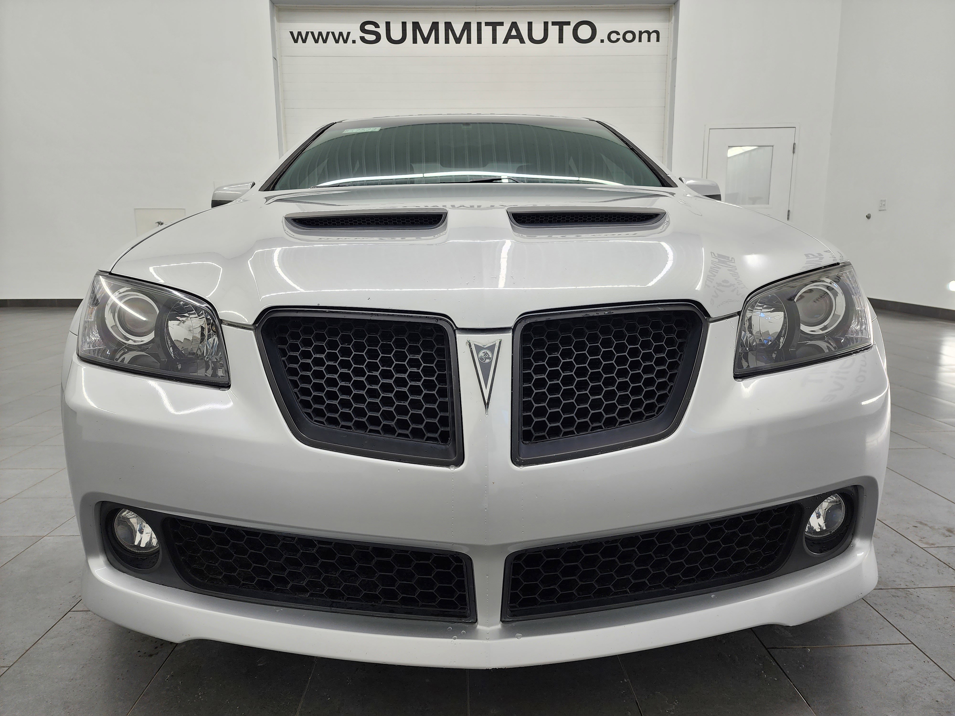 Used 2009 Pontiac G8 GT w/ Premium Package image 19