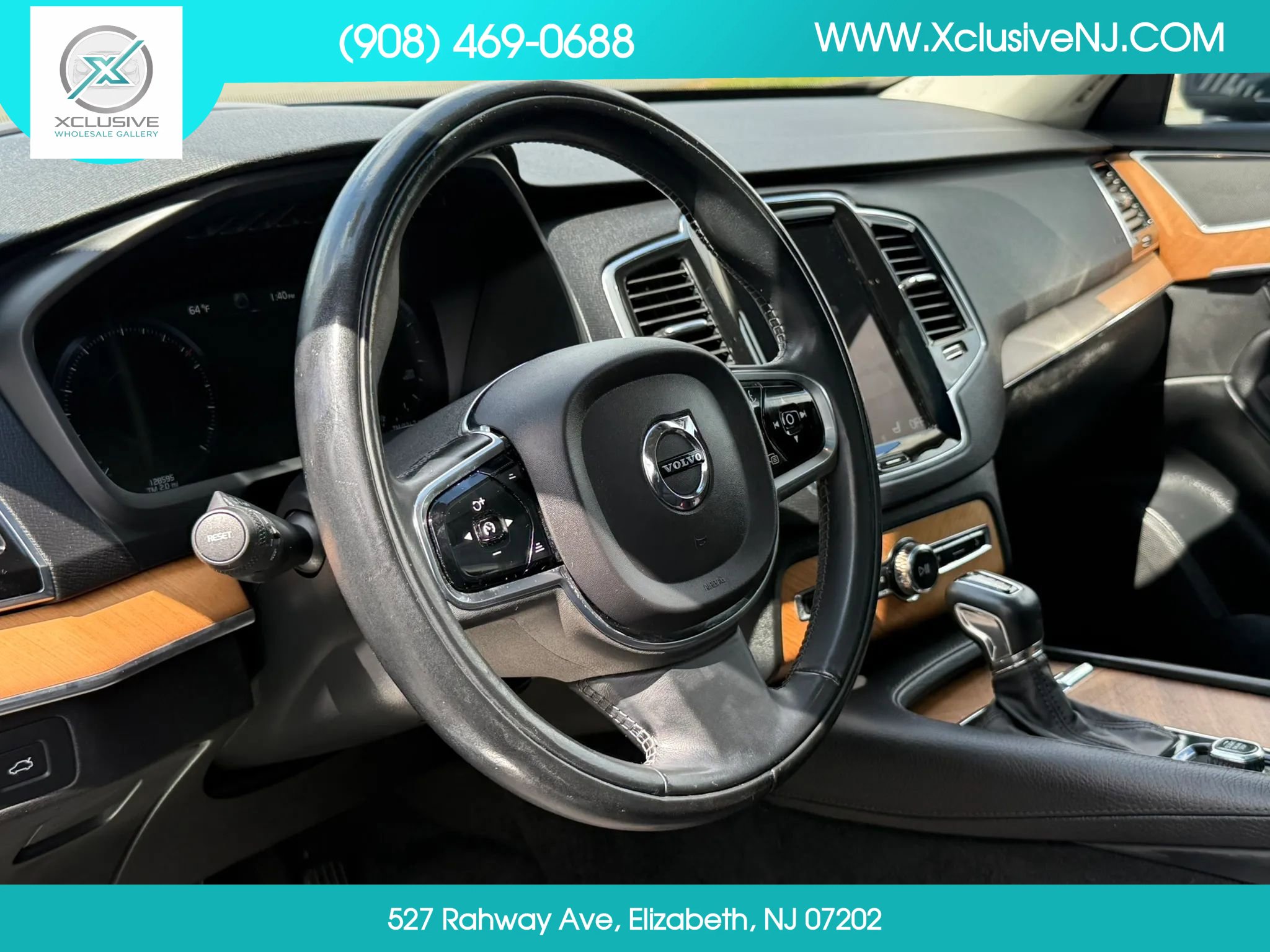 Used 2021 Volvo XC90 T6 Momentum w/ Advanced Package image 9