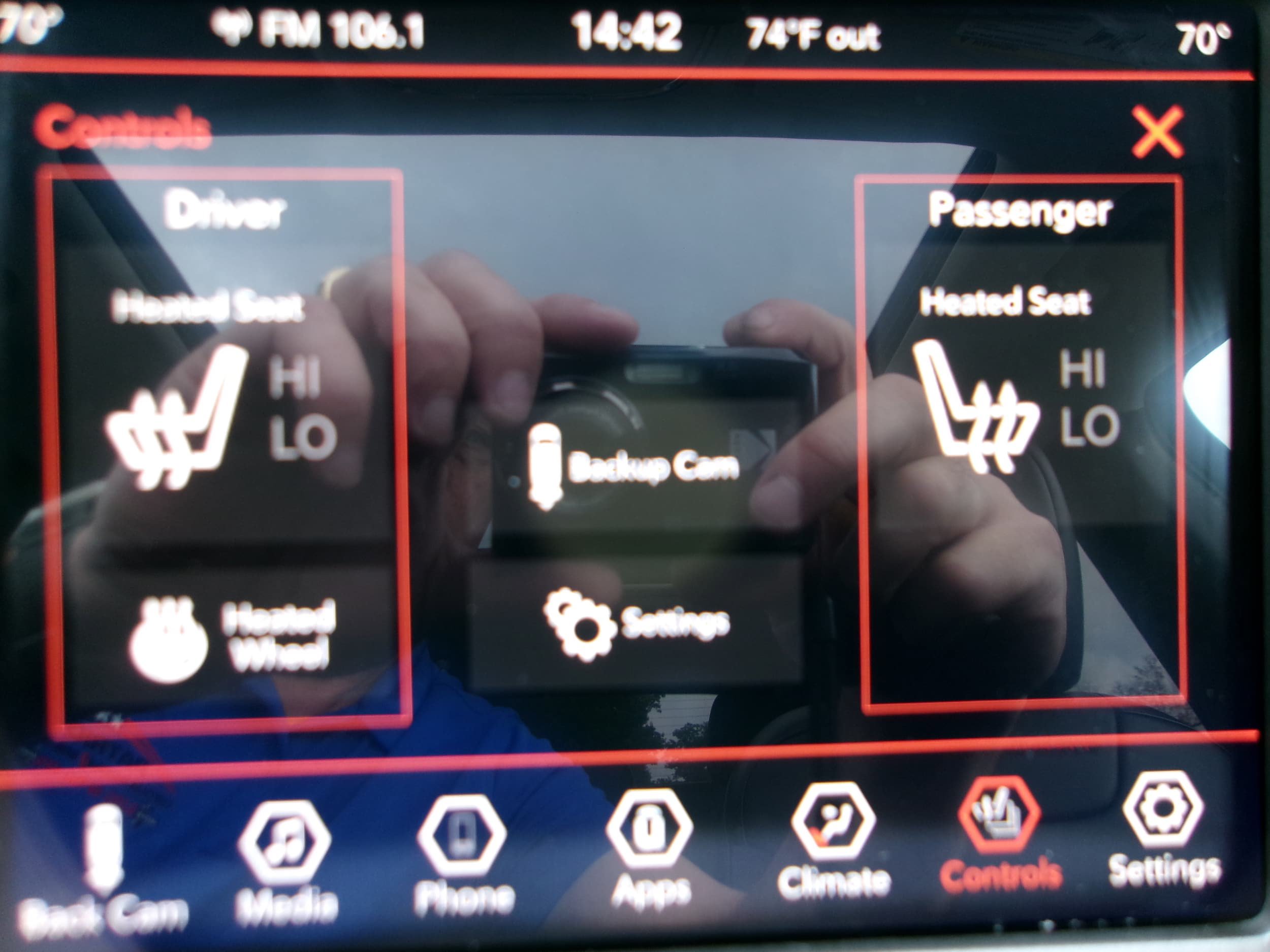 Used 2019 Jeep Cherokee Trailhawk w/ Comfort/Convenience Group AWD/4WD image 16