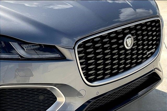 New 2025 Jaguar F-PACE R-Dynamic S AWD/4WD image 33