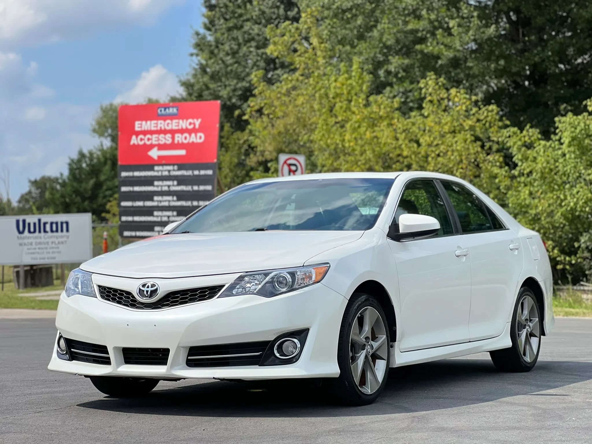 Used 2014 Toyota Camry SE