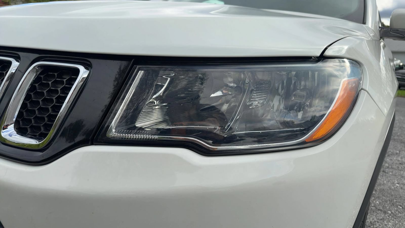 Used 2021 Jeep Compass Limited FWD image 21