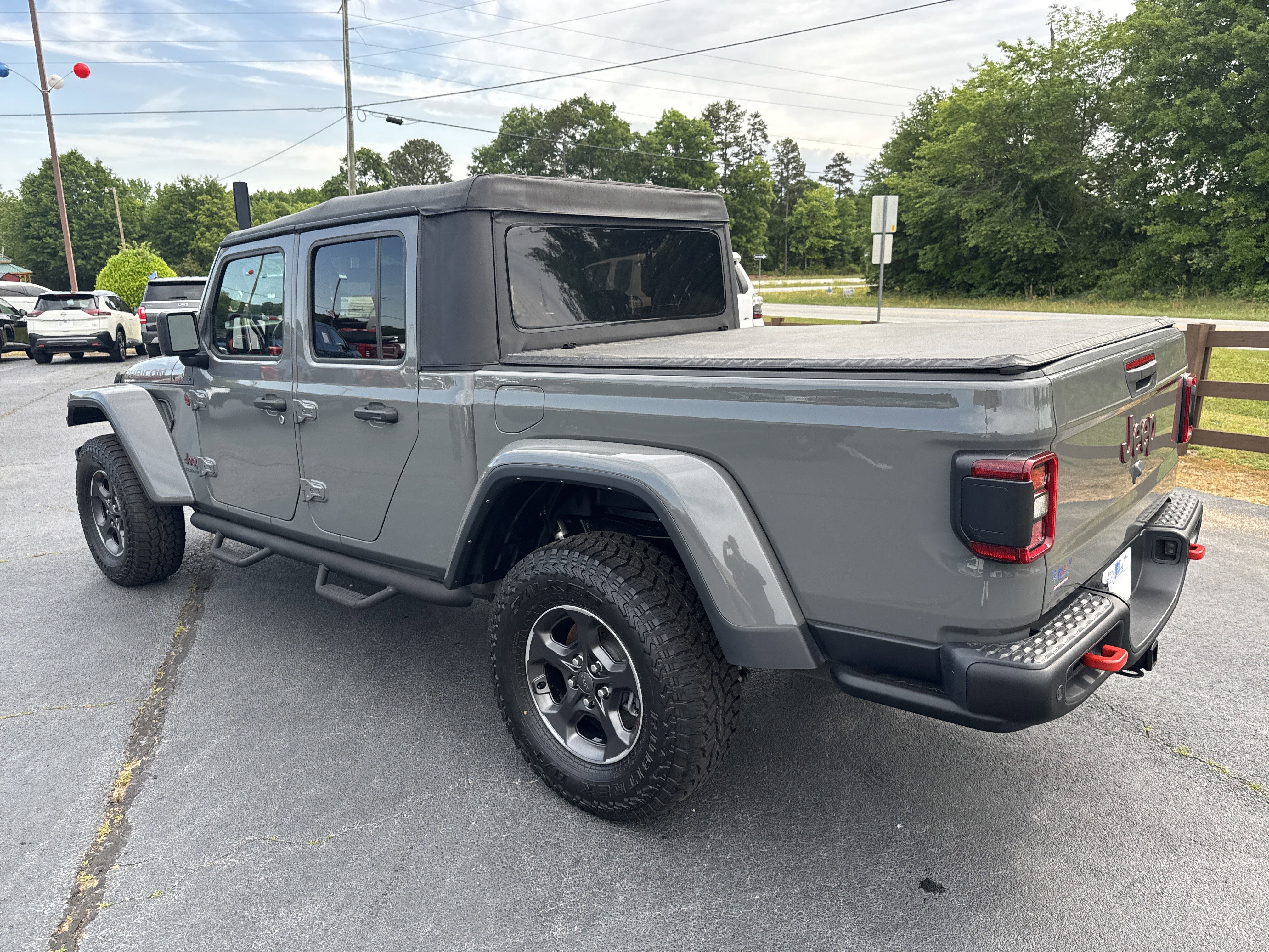 Used 2021 Jeep Gladiator Rubicon AWD/4WD image 7