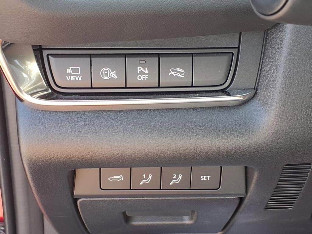 Certified 2025 MAZDA CX-30 2.5 Turbo w/ Premium Plus Pkg image 17