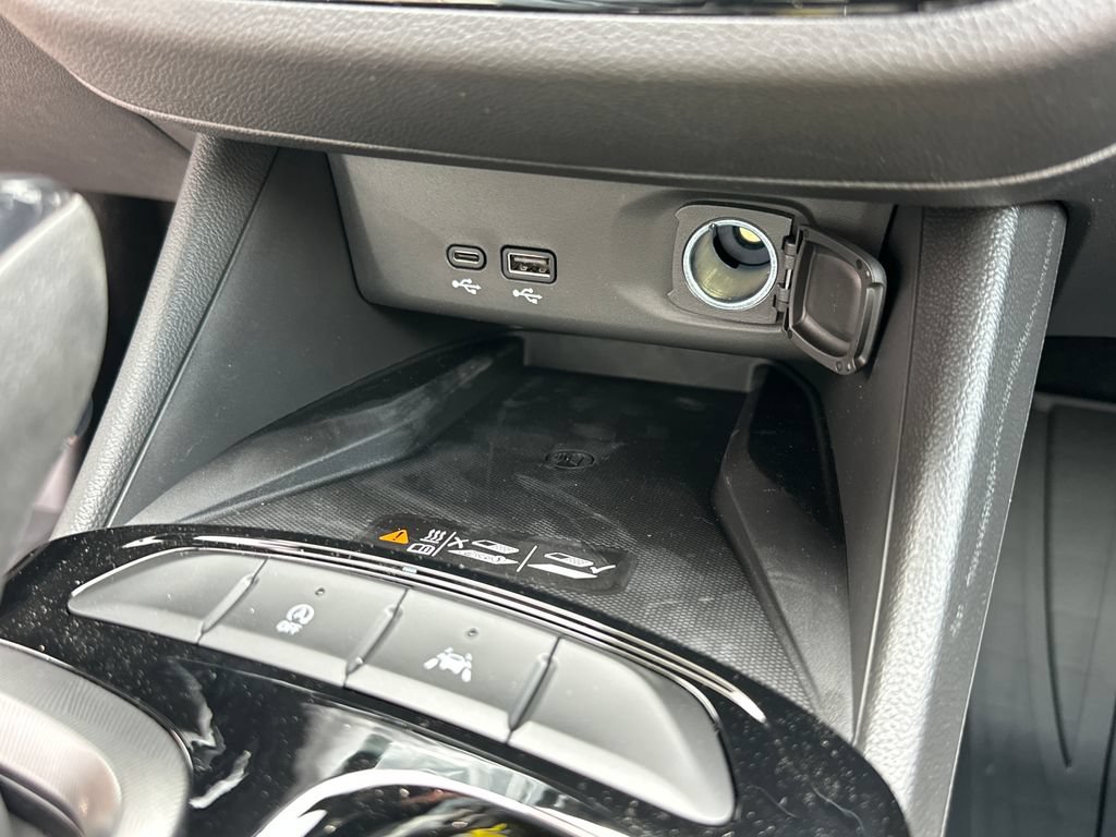 New 2026 Buick Envista Sport Touring w/ Studio Series FWD image 22