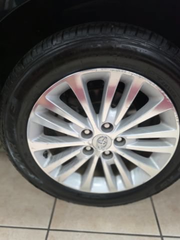 Used 2015 Toyota Avalon Limited w/ Technology Package FWD image 26