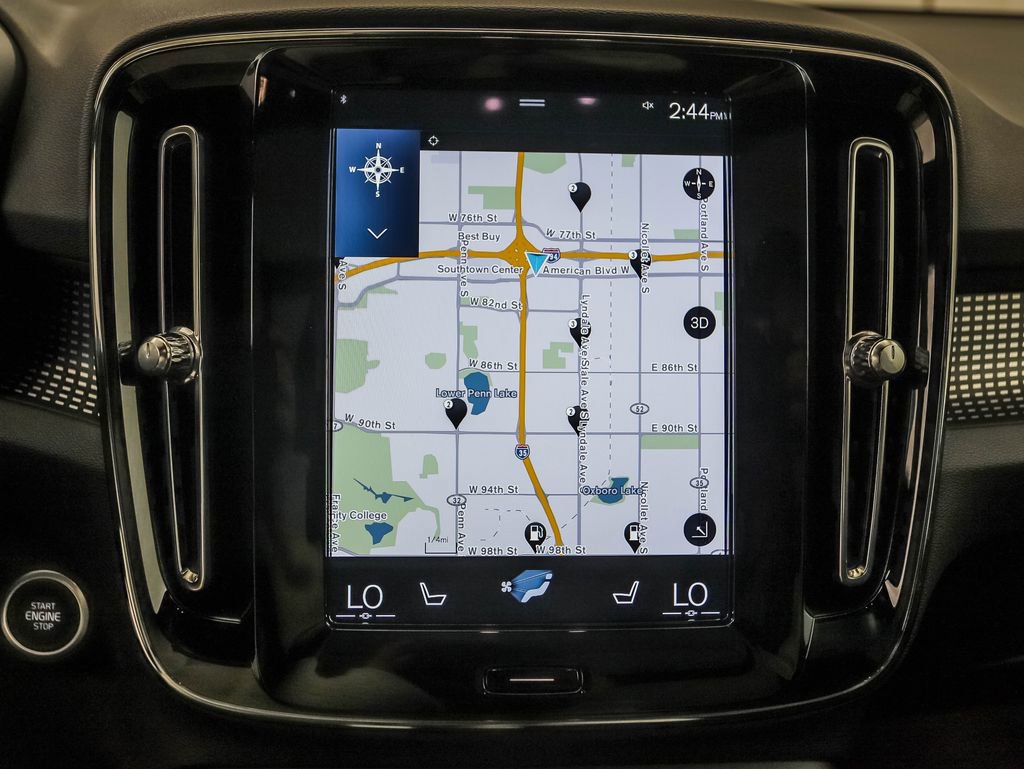 Used 2021 Volvo XC40 T5 R-Design w/ Protection Package Premier image 16