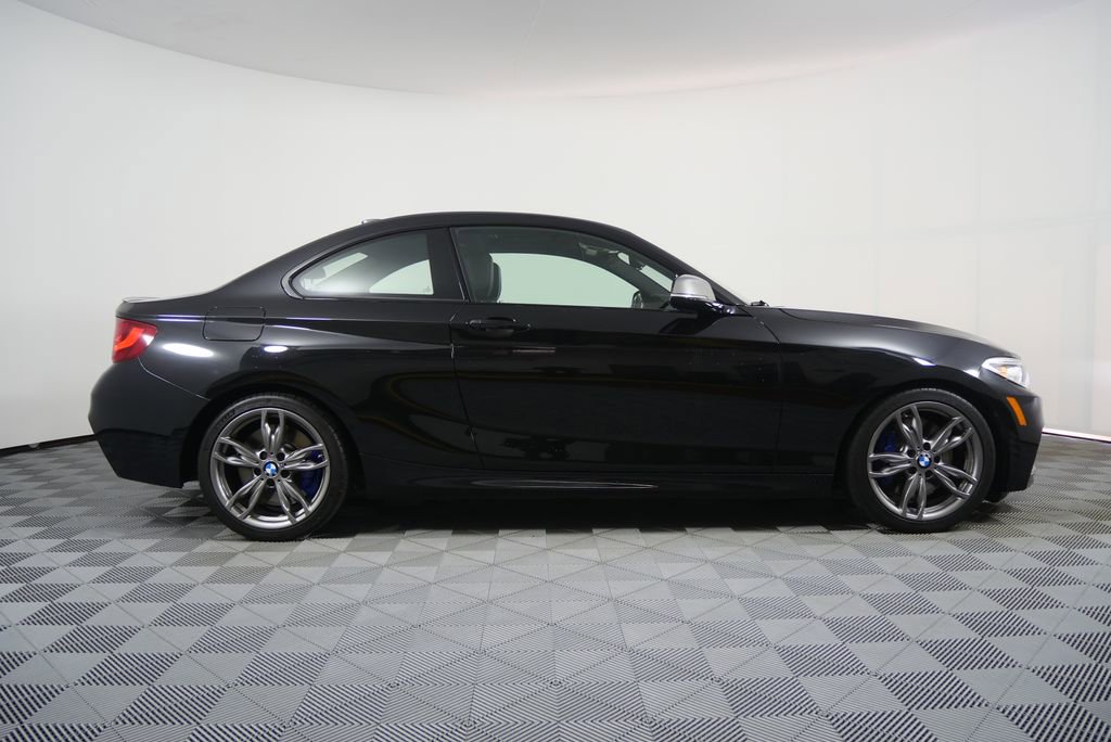 Used 2015 BMW M235i Coupe image 2