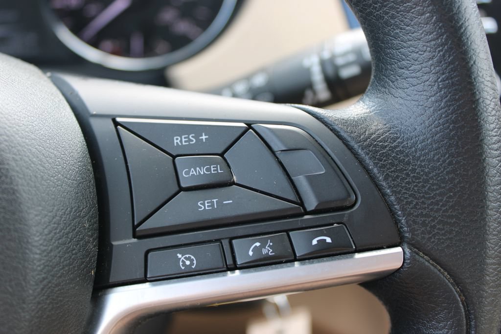 Used 2017 Nissan Rogue S FWD image 34