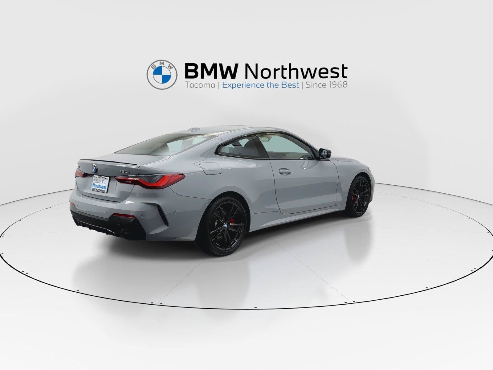 Used 2024 BMW 430i xDrive Coupe w/ M Sport Package AWD/4WD image 3