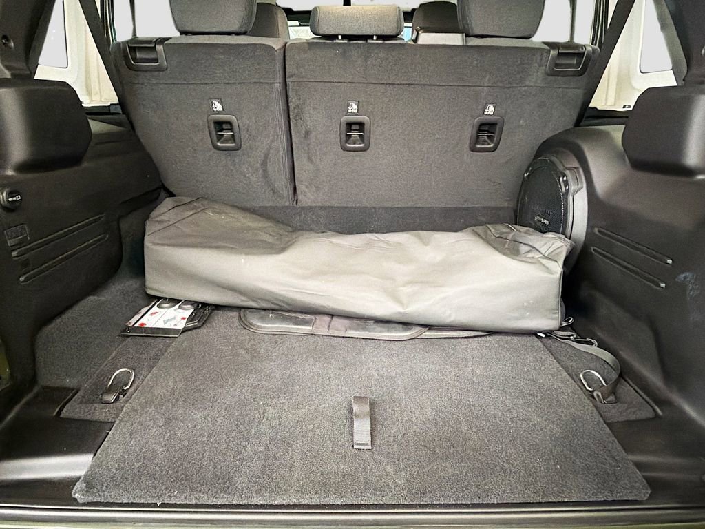 Used 2024 Jeep Wrangler Unlimited Sahara w/ Technology Group image 25