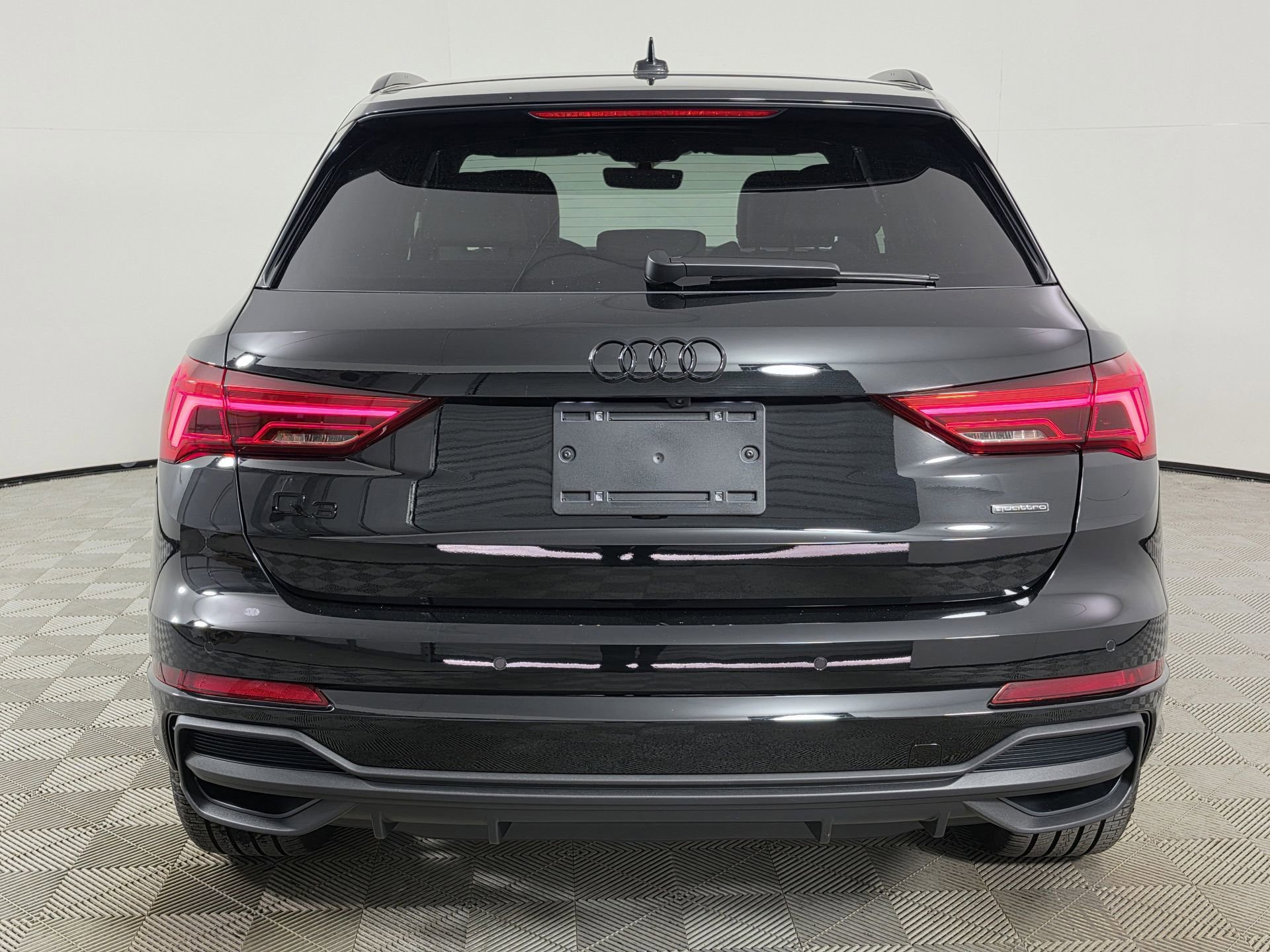 Certified 2025 Audi Q3 2.0T Premium w/ Convenience Package AWD/4WD image 6