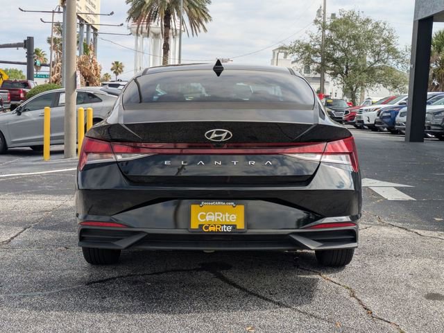 Used 2021 Hyundai Elantra SEL w/ Cargo Package FWD image 6