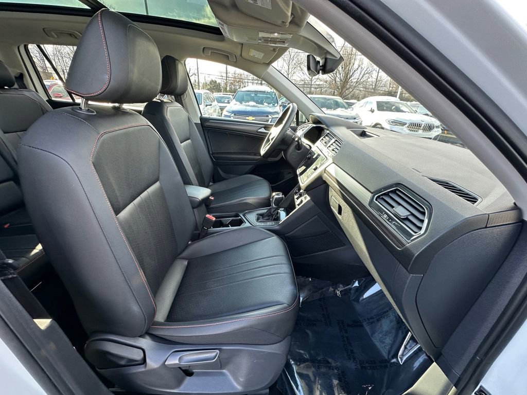 Used 2024 Volkswagen Tiguan Wolfsburg Edition image 24