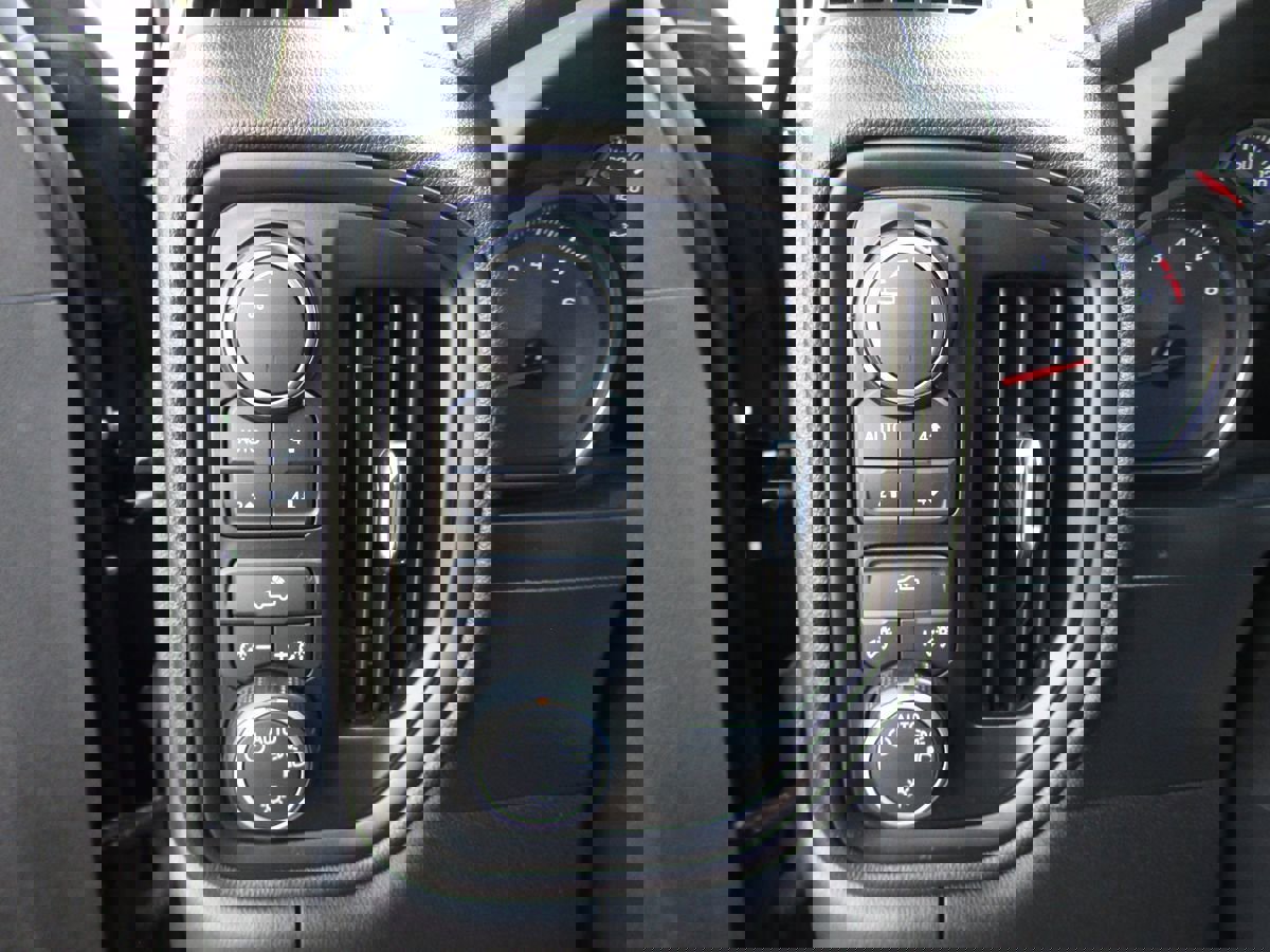 Used 2021 Chevrolet Silverado 1500 Custom Trail Boss w/ Safety Confidence Package image 10