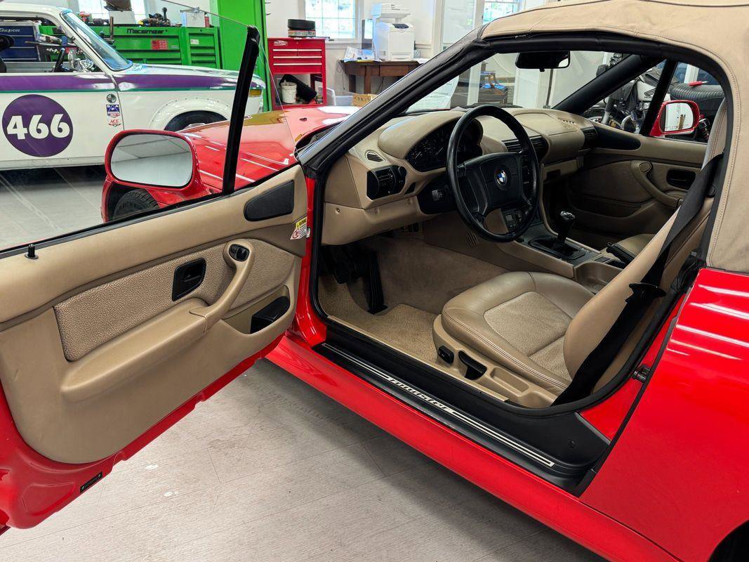 Used 1997 BMW Z3 1.9 RWD image 10