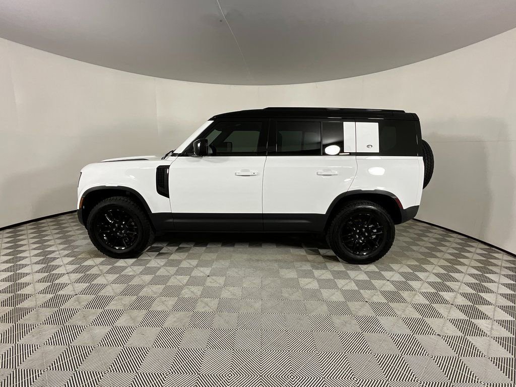 Used 2024 Land Rover Defender 110 S image 2