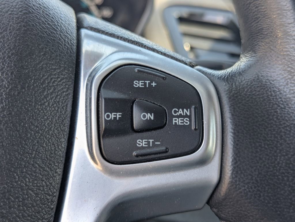 Used 2014 Ford Fiesta Titanium FWD image 19