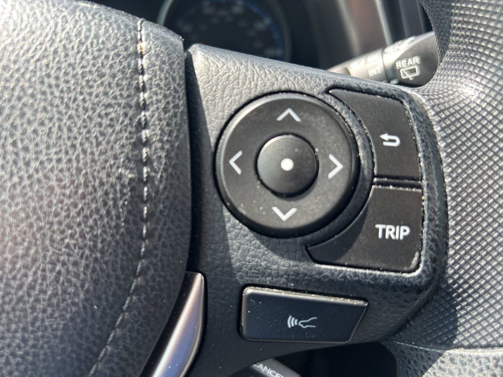 Used 2018 Toyota RAV4 LE w/ All Weather Liner Package AWD/4WD image 16